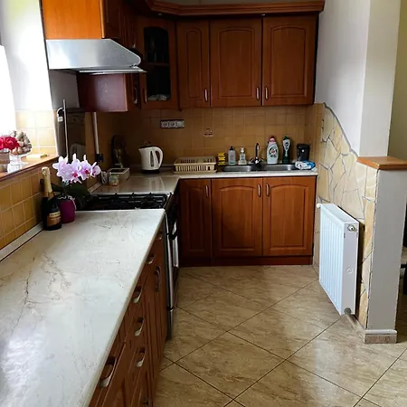 Kondákor Apartamento *